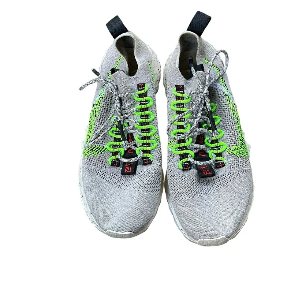 Men's‎ Size 9 Nike Space Hippie 04 Running Shoe Vast Grey/Electric Green